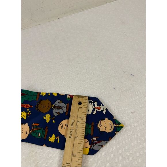 Peanuts Snoopy and Gang Silk tie" Happiness is a cool tie" navy green - Picture 5 of 5